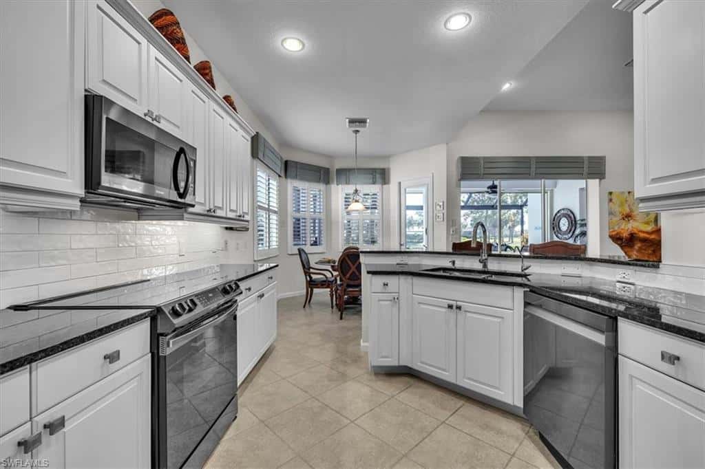 3910 Lakeview Isle Ct, Fort Myers, photo 21