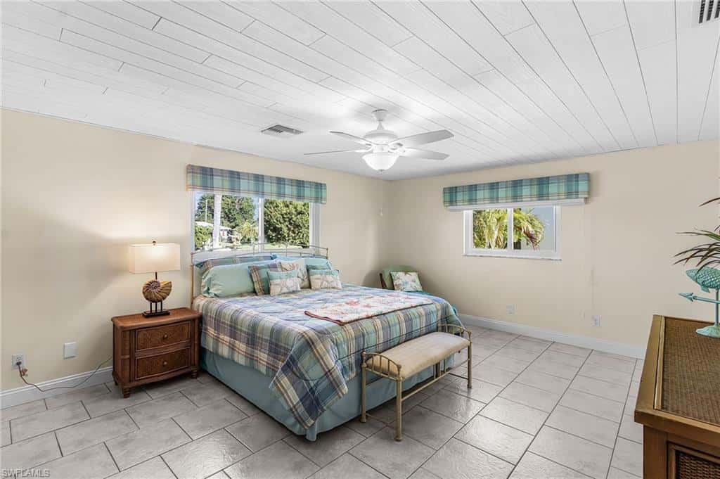 4632 1st Pl, Cape Coral, photo 32