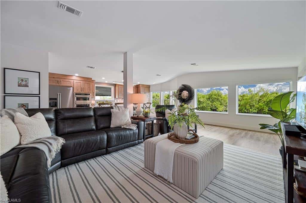 17731 Canal Cove Ct, Fort Myers Beach, photo 4