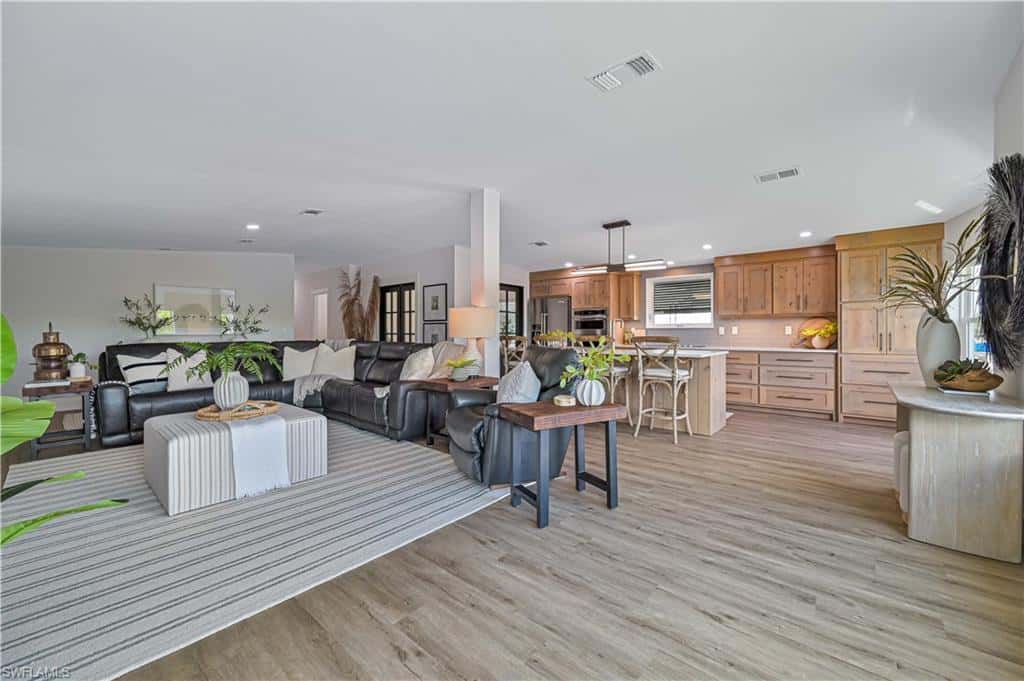 17731 Canal Cove Ct, Fort Myers Beach, photo 8