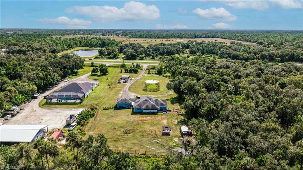 18931 Palm Beach Blvd, Alva, photo 5
