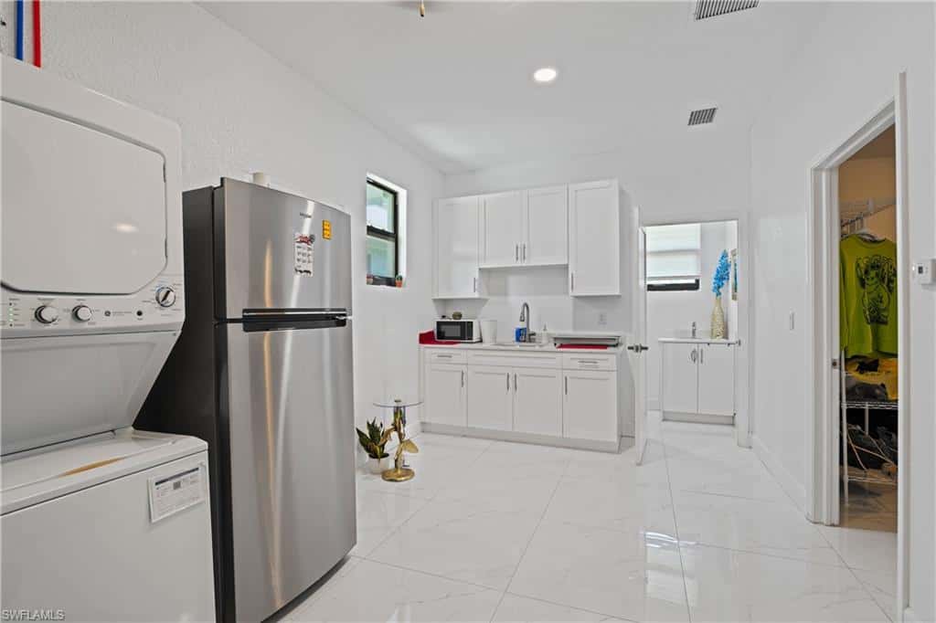 18931 Palm Beach Blvd, Alva, photo 34