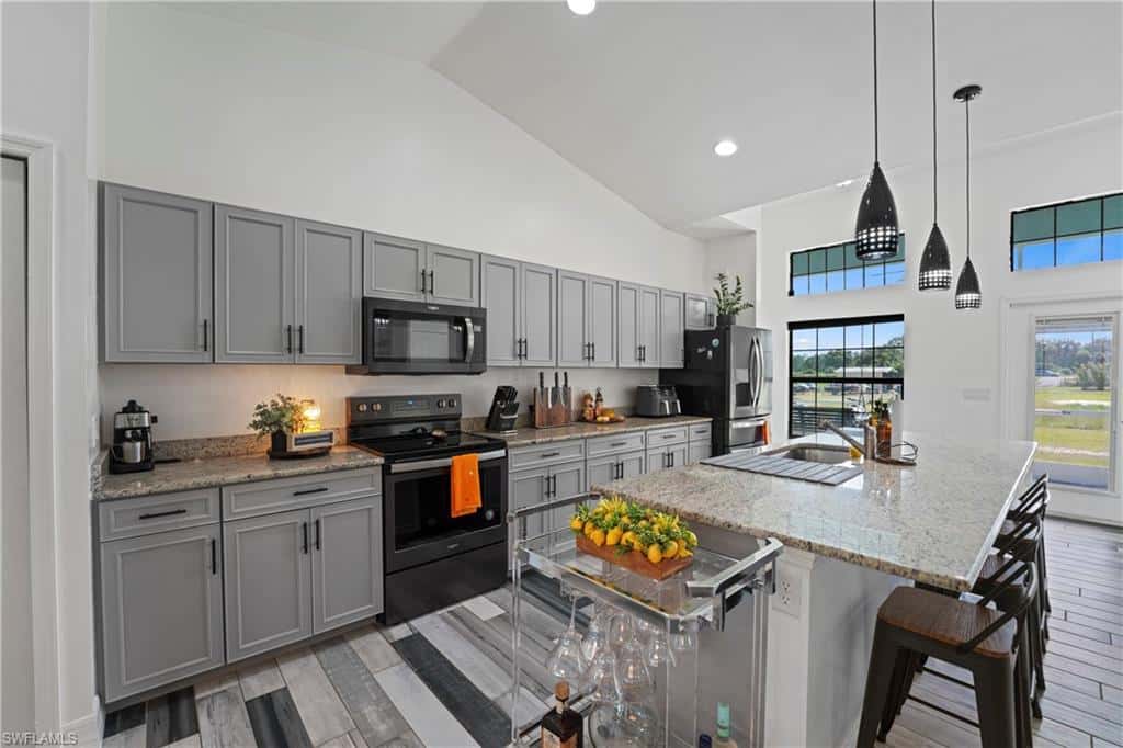 18931 Palm Beach Blvd, Alva, photo 19