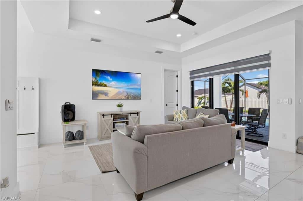 1005 9th Ter, Cape Coral, photo 6