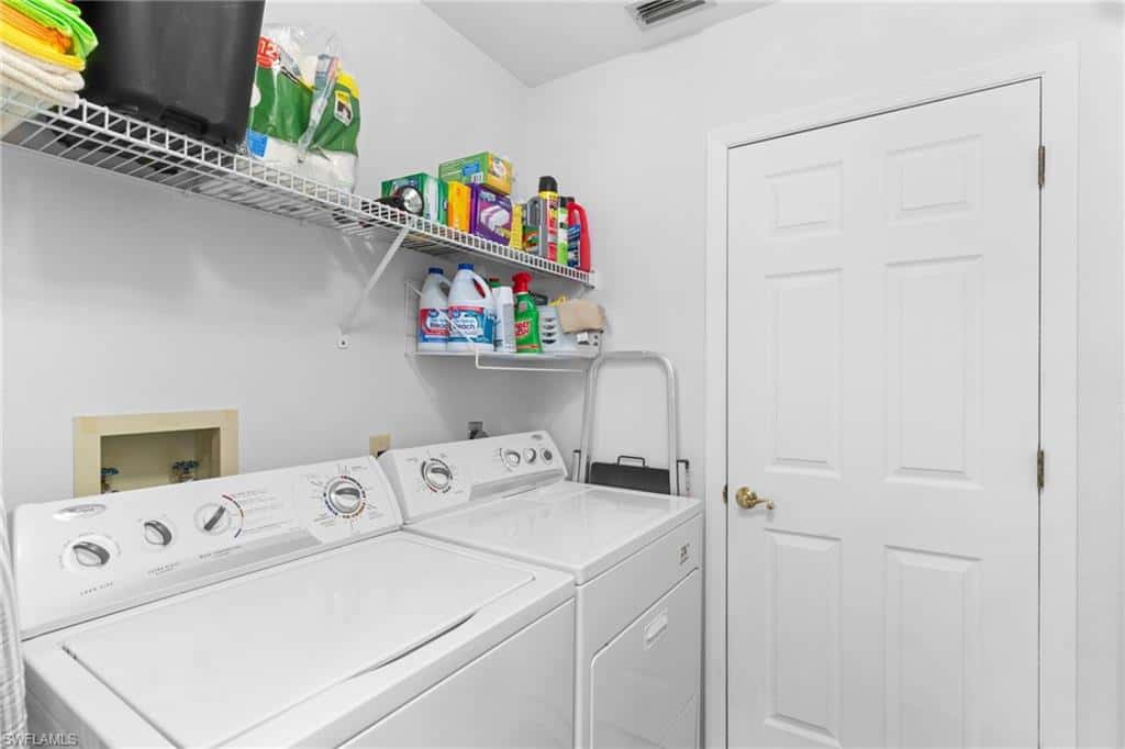 864 Gulf Pavilion Dr #202, Naples, photo 17