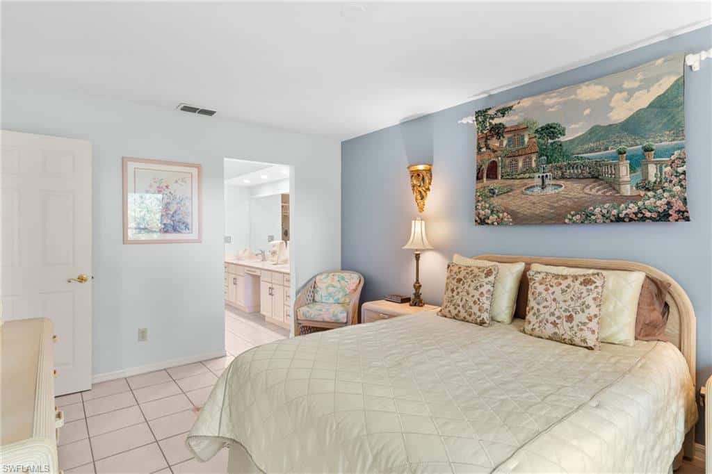 864 Gulf Pavilion Dr #202, Naples, photo 7