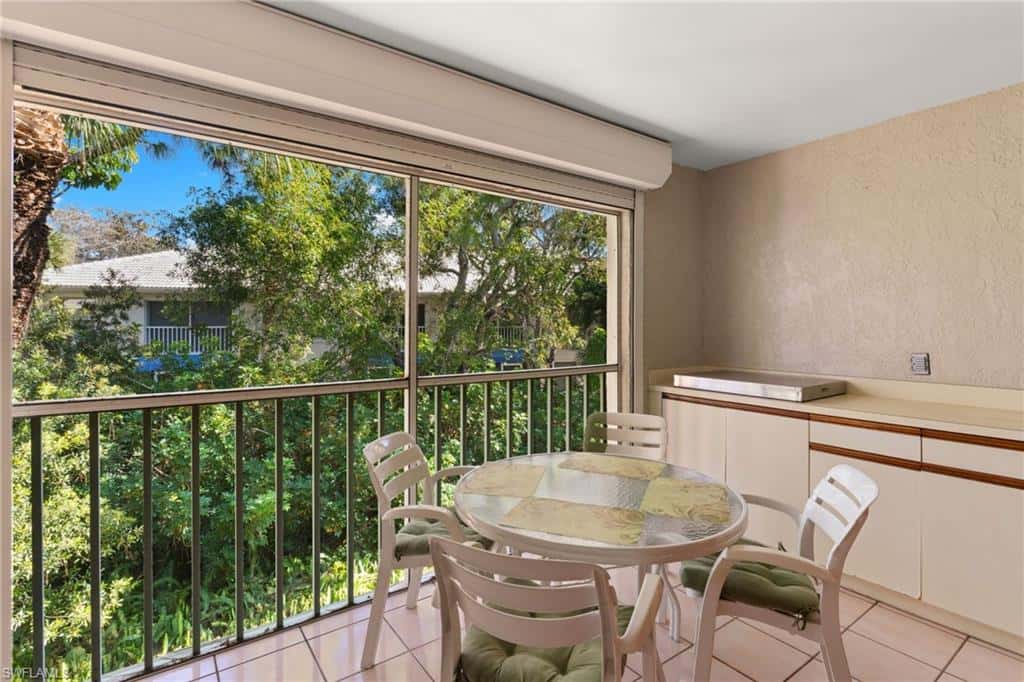 864 Gulf Pavilion Dr #202, Naples, photo 18