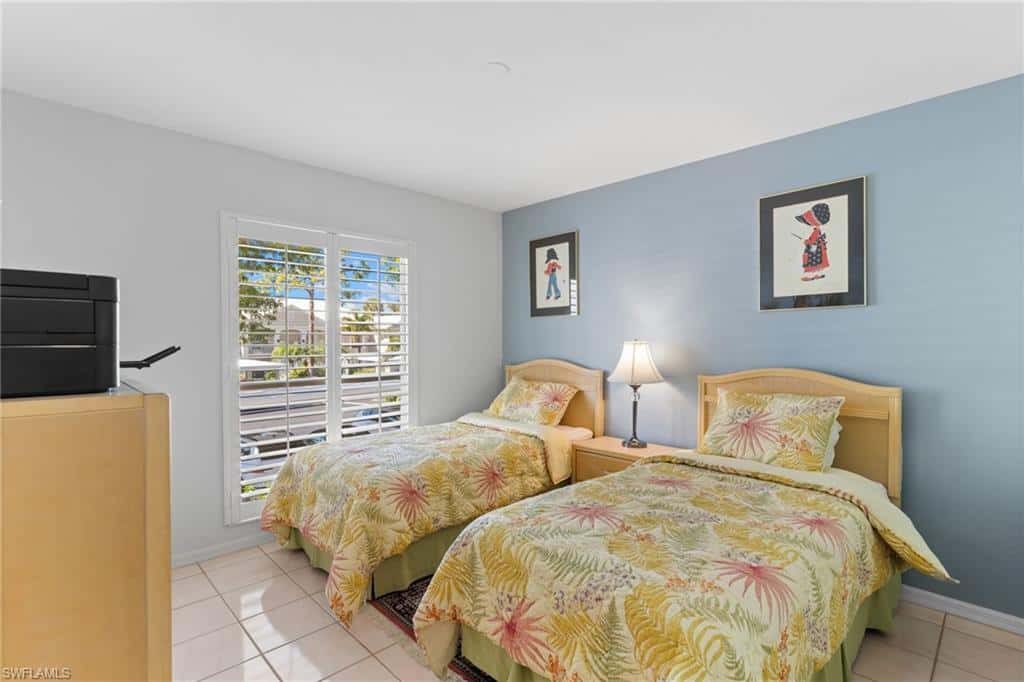 864 Gulf Pavilion Dr #202, Naples, photo 15