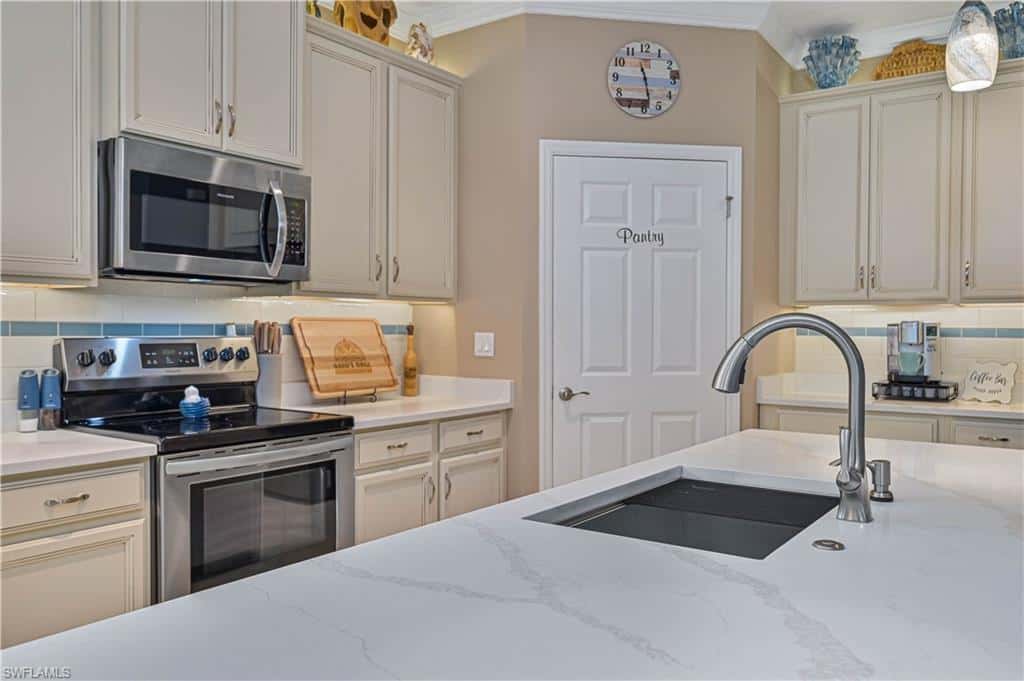 15146 Yellow Wood Dr, Alva, photo 29