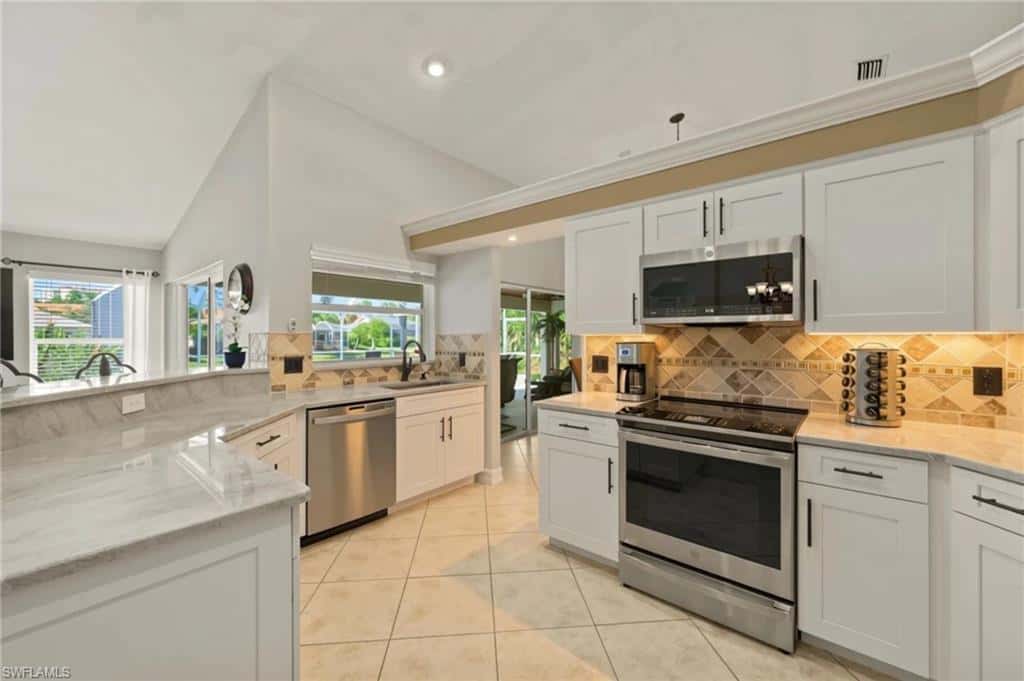 1070 57th St, Cape Coral, photo 14