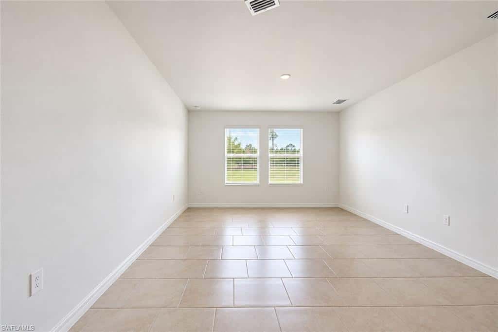 12421 Amber Waves Rd, Lehigh Acres, photo 5
