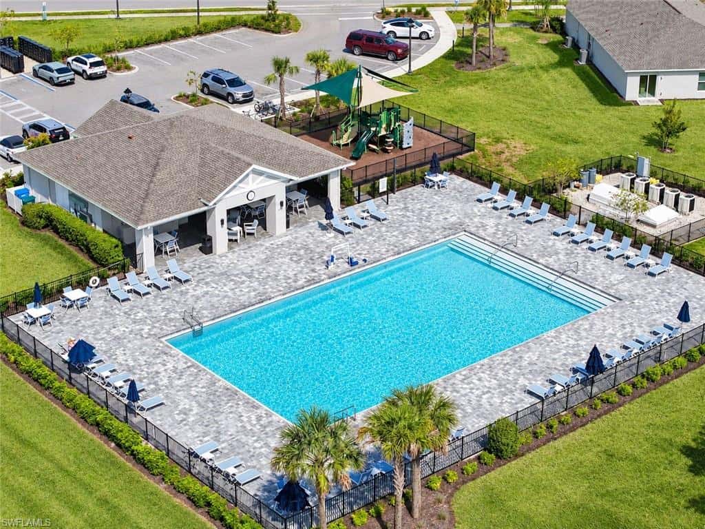 12421 Amber Waves Rd, Lehigh Acres, photo 35