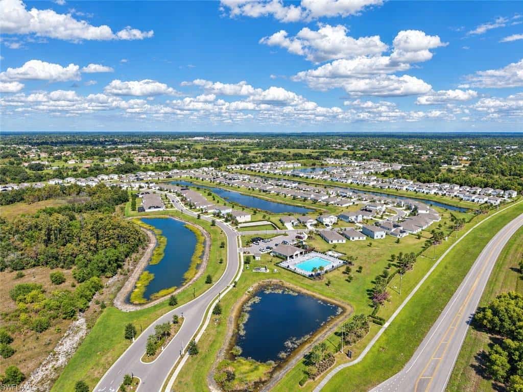12421 Amber Waves Rd, Lehigh Acres, photo 39