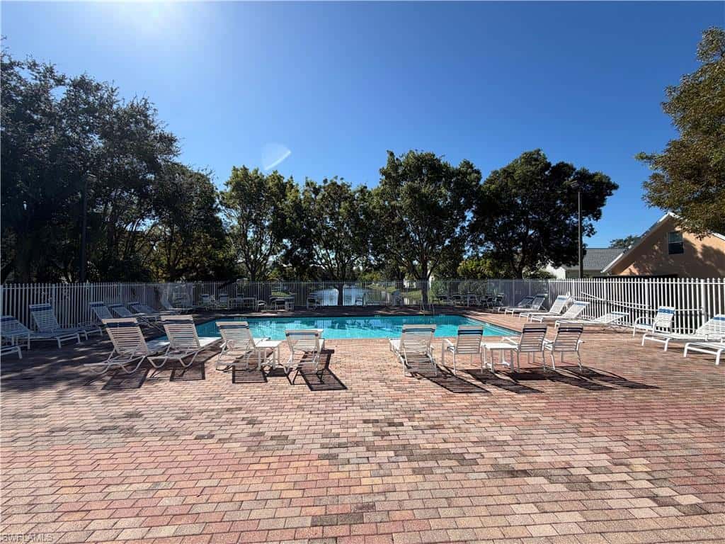 417 Leawood Cir, Naples, photo 5