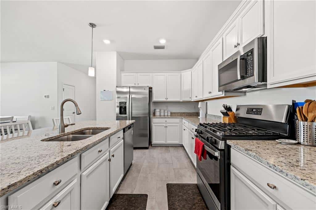 43569 Treadway Dr, Punta Gorda, photo 16