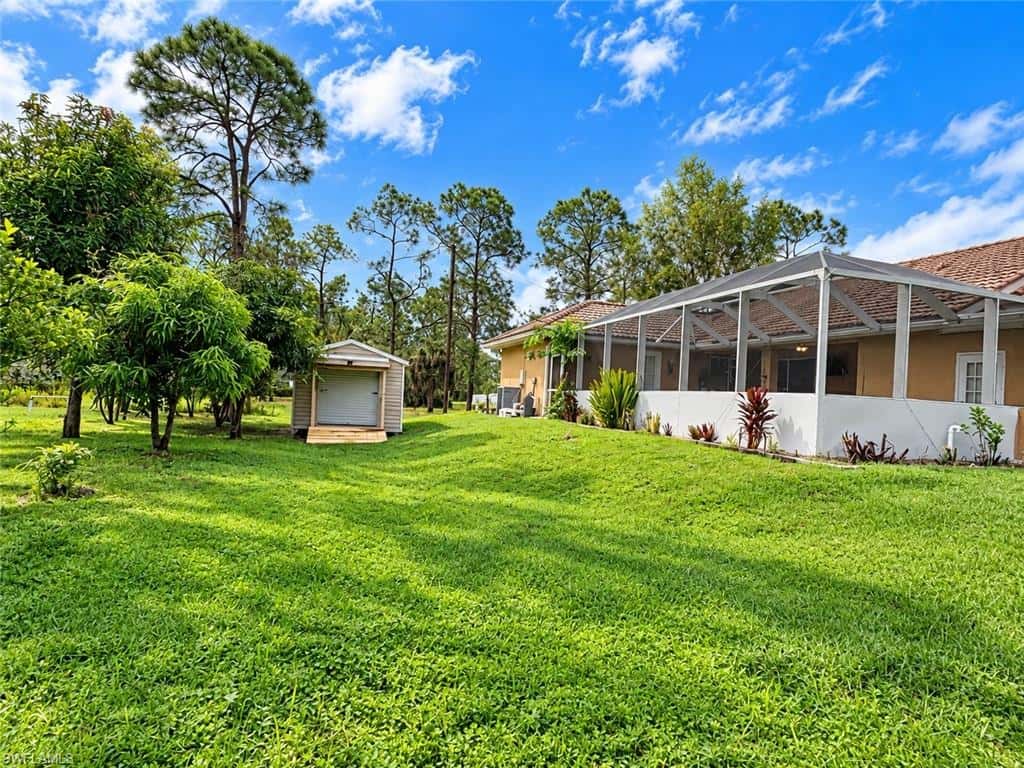219 Columbus Ave, Lehigh Acres, photo 33