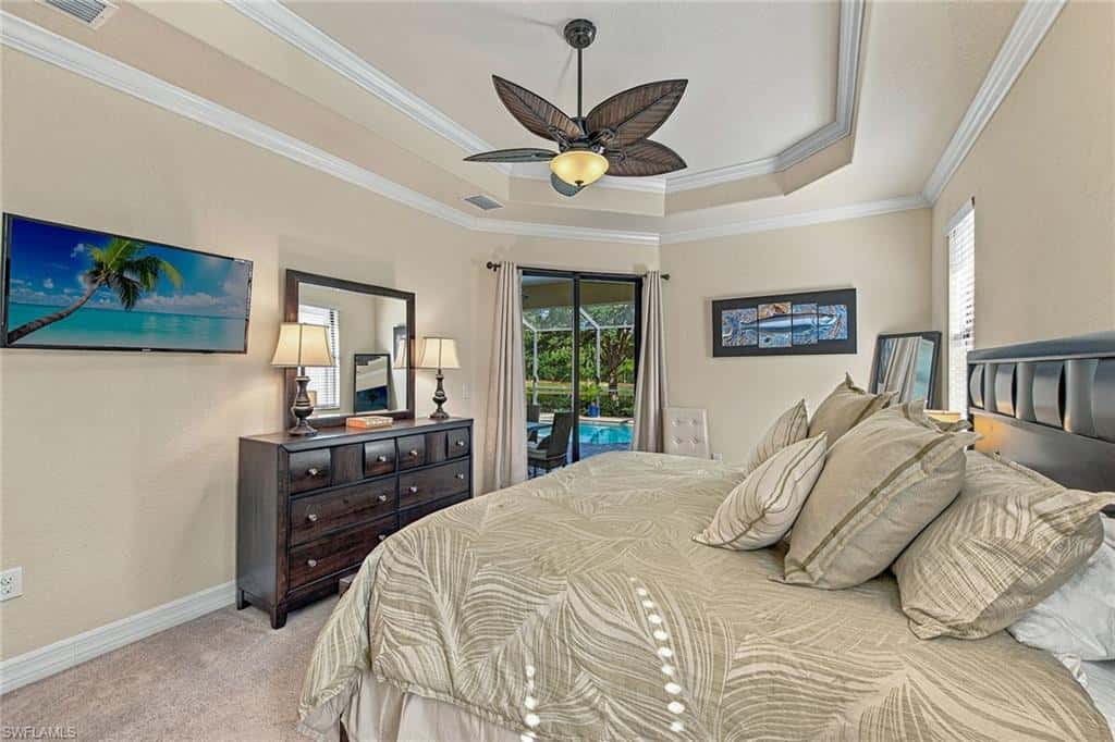 2870 Aviamar Cir, Naples, photo 9