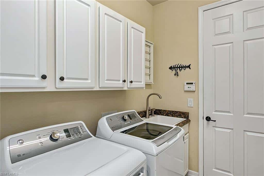 2870 Aviamar Cir, Naples, photo 15