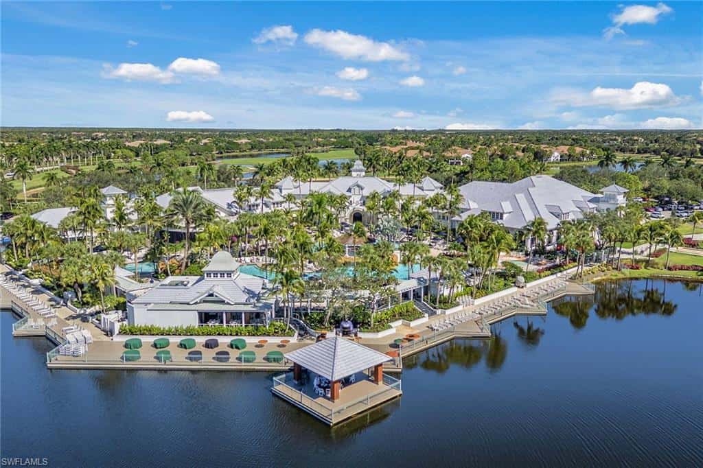 2870 Aviamar Cir, Naples, photo 44