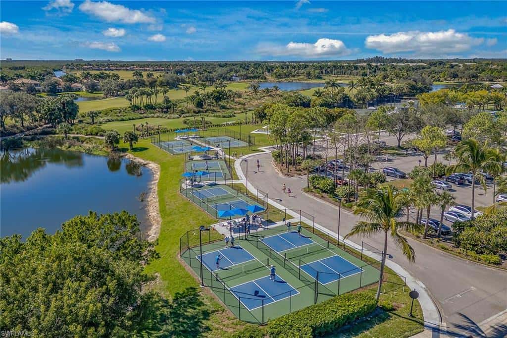 2870 Aviamar Cir, Naples, photo 40