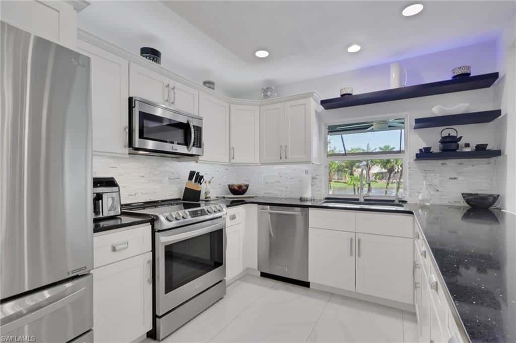 1148 Jardin Dr, Naples, photo 6