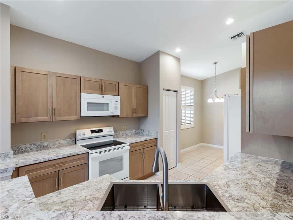 9164 Springview Loop, Estero, photo 15