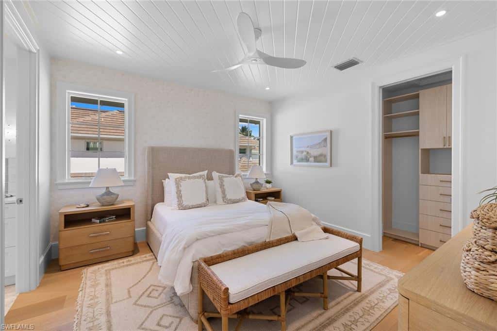 3295 Gordon Dr, Naples, photo 32