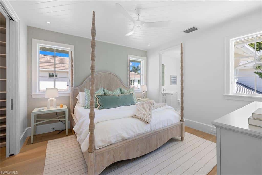 3295 Gordon Dr, Naples, photo 34