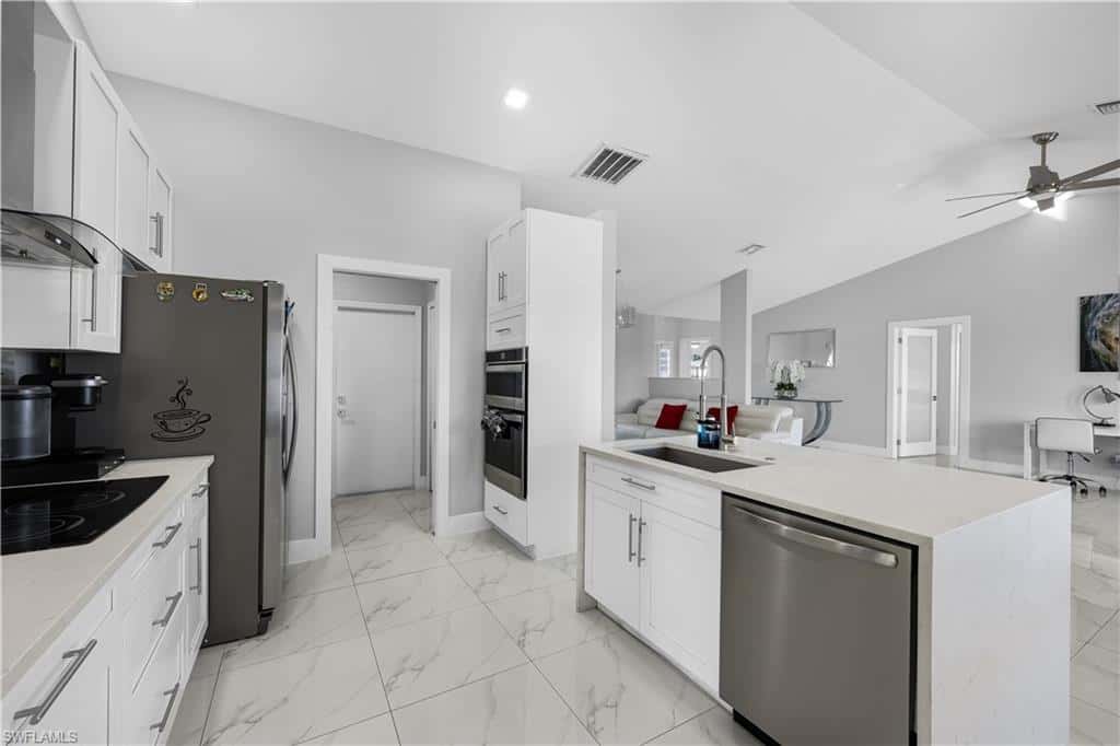 921 8th Pl, Cape Coral, photo 7