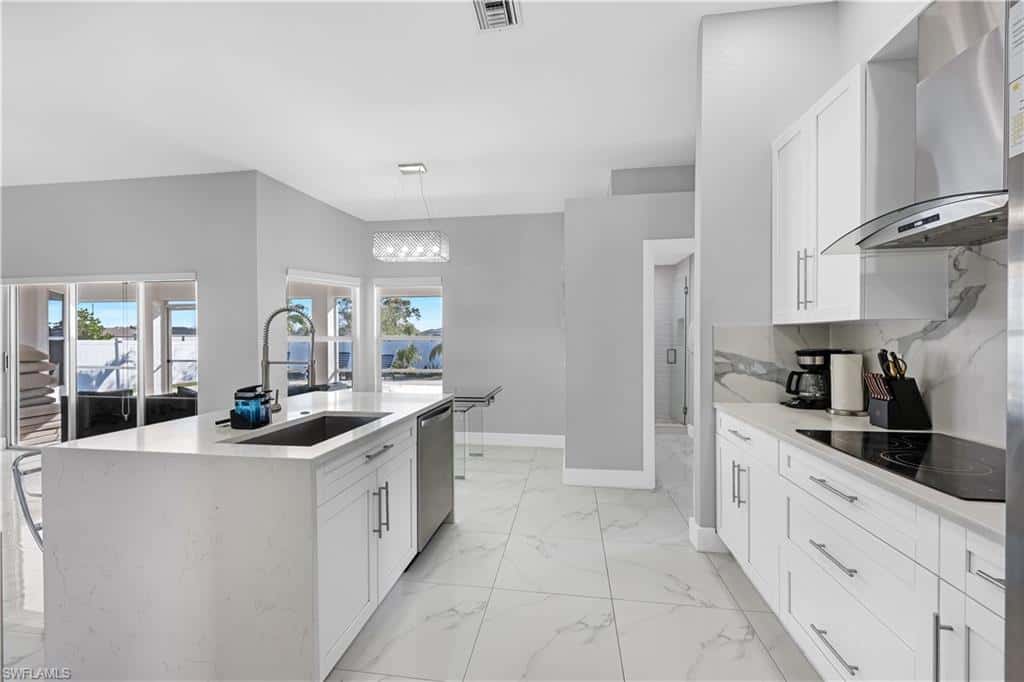 921 8th Pl, Cape Coral, photo 5