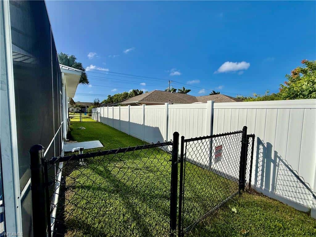 727 Milwaukee Blvd, Lehigh Acres, photo 37