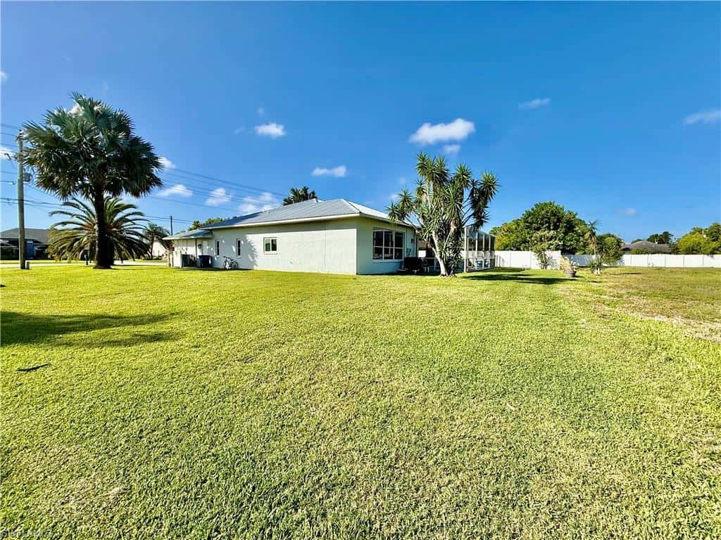 727 Milwaukee Blvd, Lehigh Acres, photo 36