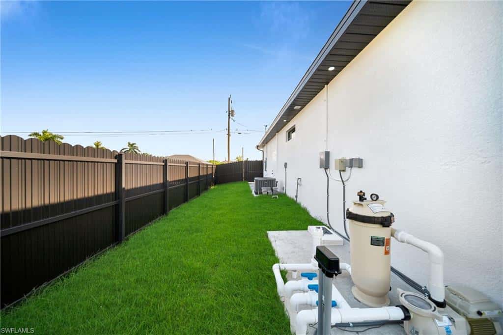 1501 2nd St, Cape Coral, photo 28