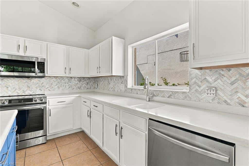 1955 Fairmont Ln, Naples, photo 6