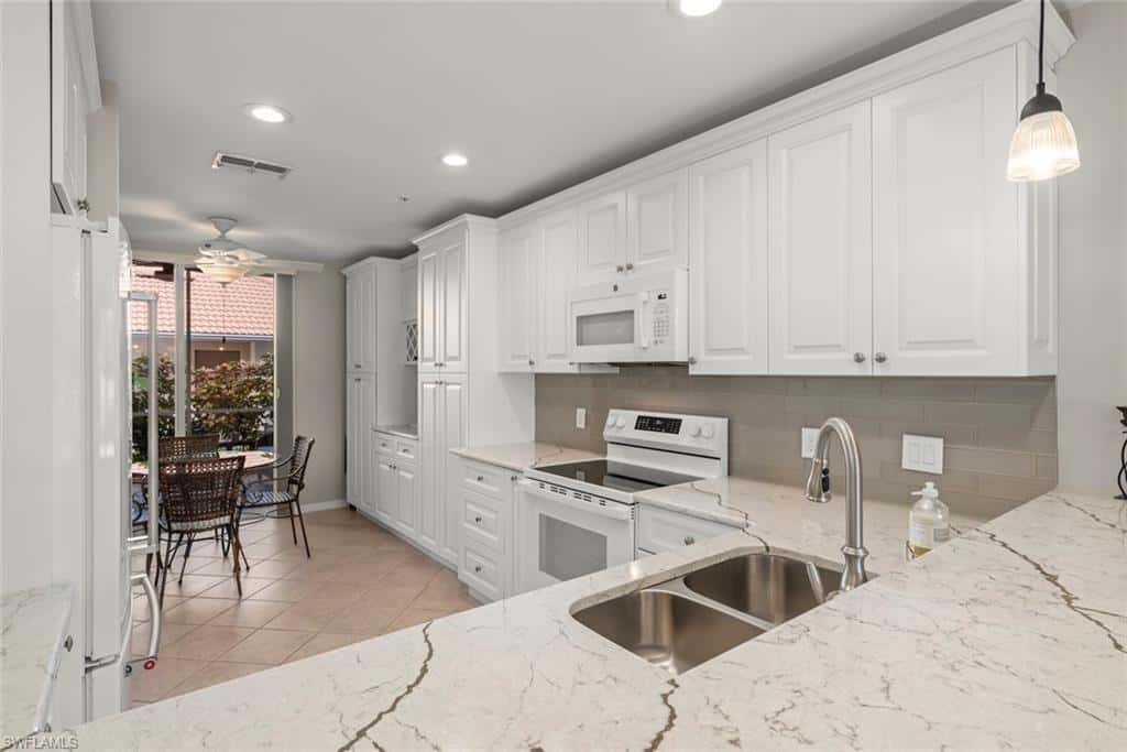3880 Sawgrass Way #2415, Naples, photo 5