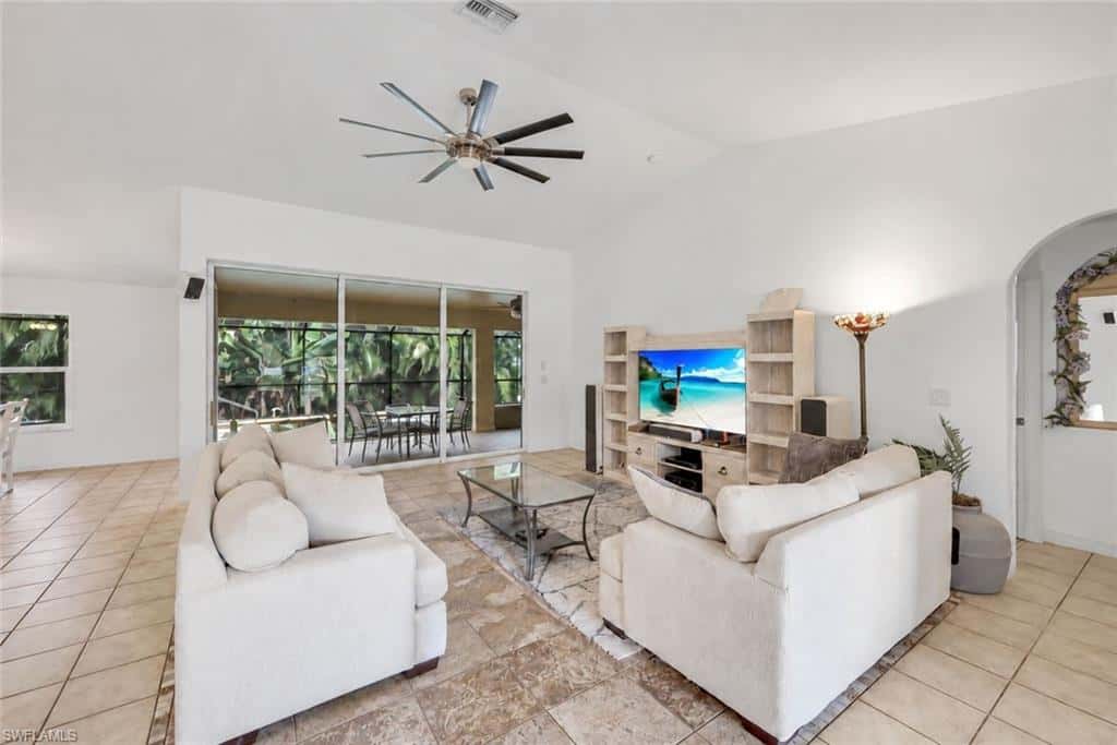 3809 Agualinda Blvd, Cape Coral, photo 8