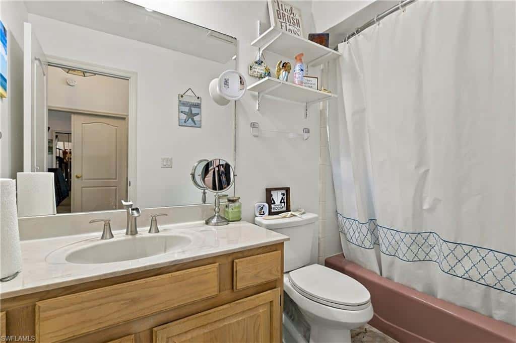 6550 Willow Lake Cir, Fort Myers, photo 24
