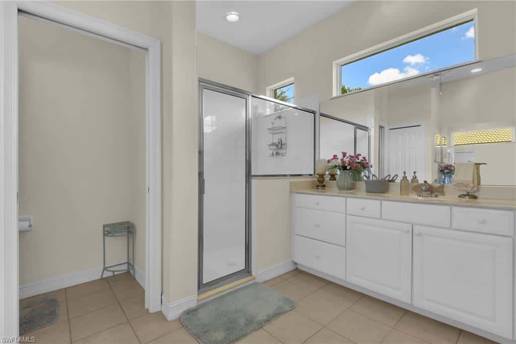12530 Venicia Dr, Fort Myers, photo 15