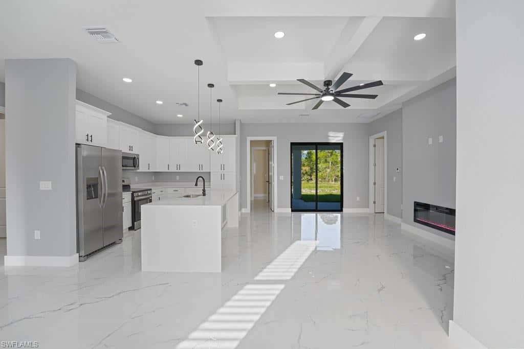 1009 Greenwood Ave, Lehigh Acres, photo 5