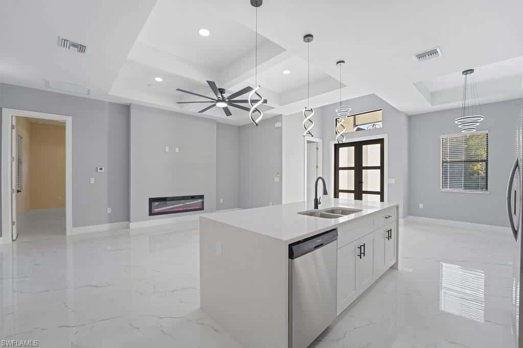 1009 Greenwood Ave, Lehigh Acres, photo 9
