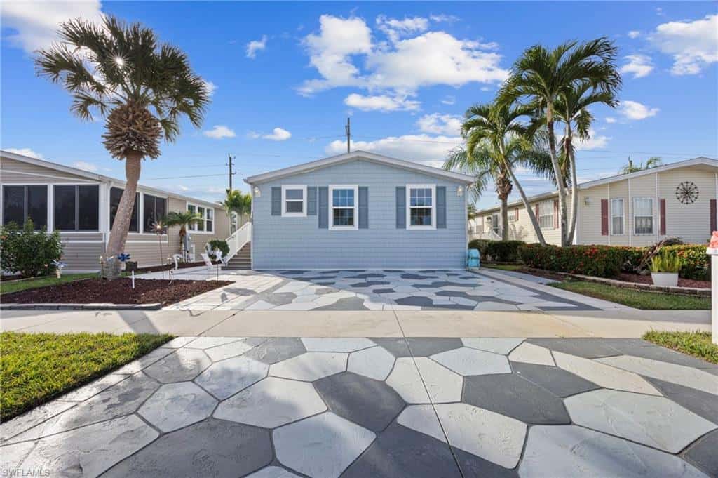 1153 Silver Lakes Blvd, Naples, photo 33