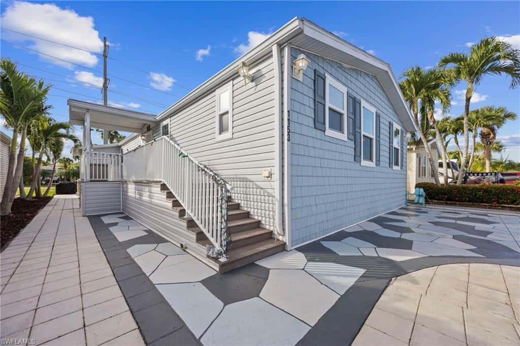 1153 Silver Lakes Blvd, Naples, photo 35