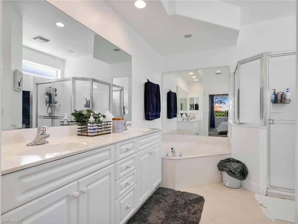8755 Ibis Cove Cir, Naples, photo 22