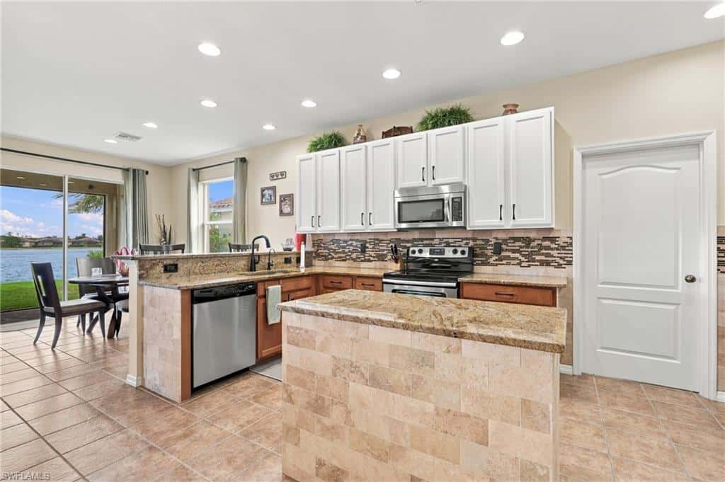 2815 Via Piazza Loop, Fort Myers, photo 5
