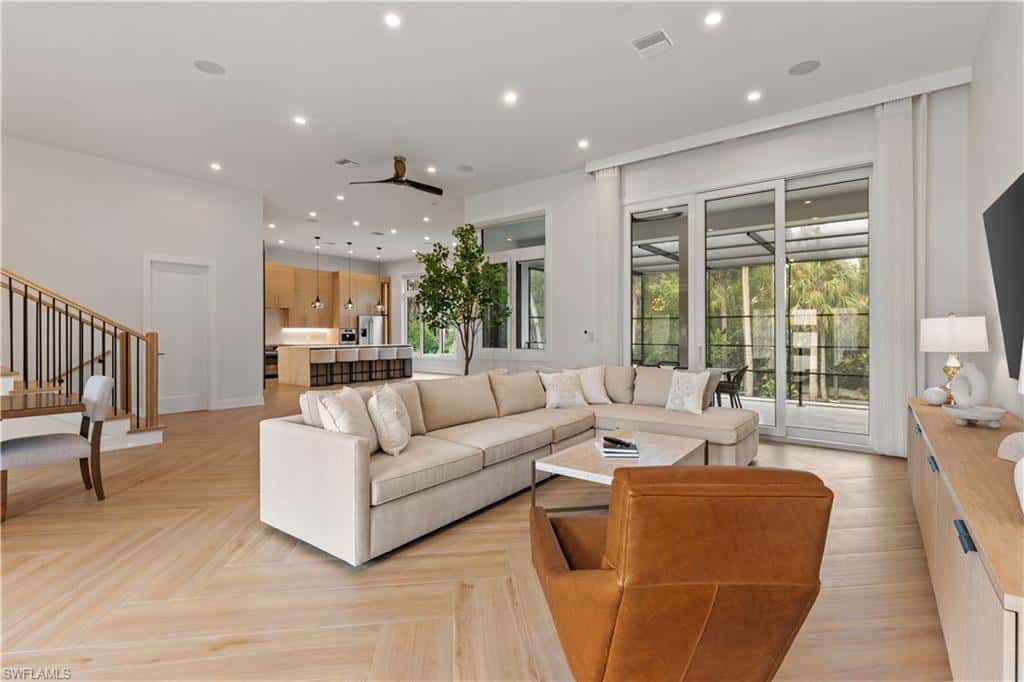 380 Sharwood Dr, Naples, photo 13