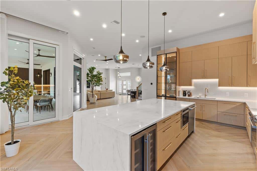 380 Sharwood Dr, Naples, photo 7
