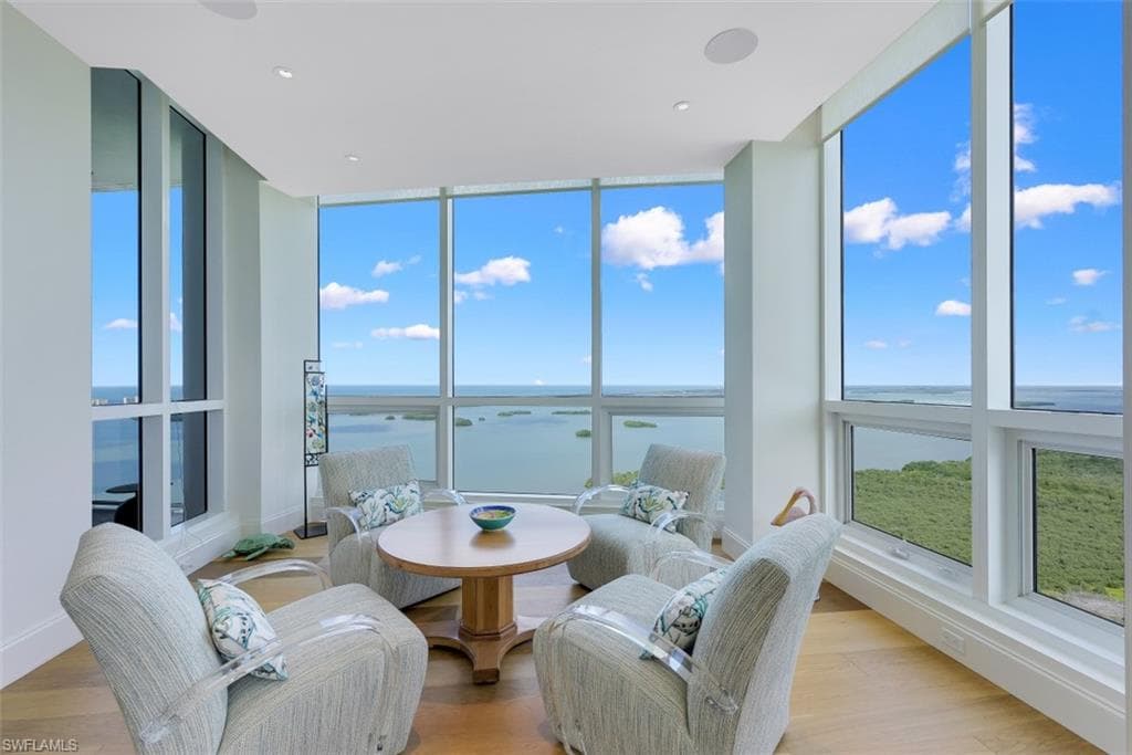 Seaglass At Bonita Bay, Bonita Springs: Condominium sold by Mindy Dolle