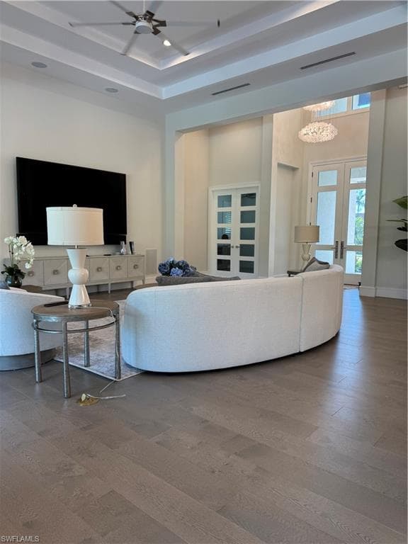 569 Neapolitan Way, Naples, photo 3