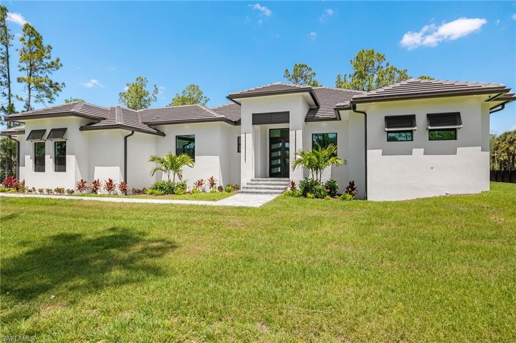 1587 Golden Gate Blvd, Naples, photo 2