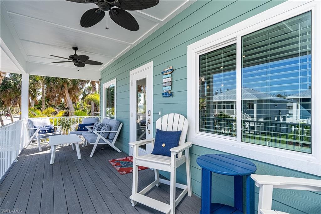 233 Delmar Ave, Fort Myers Beach, photo 2